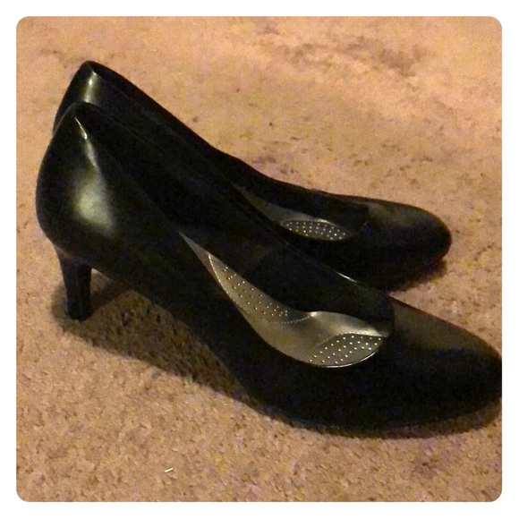 women's shoes size 13 wide